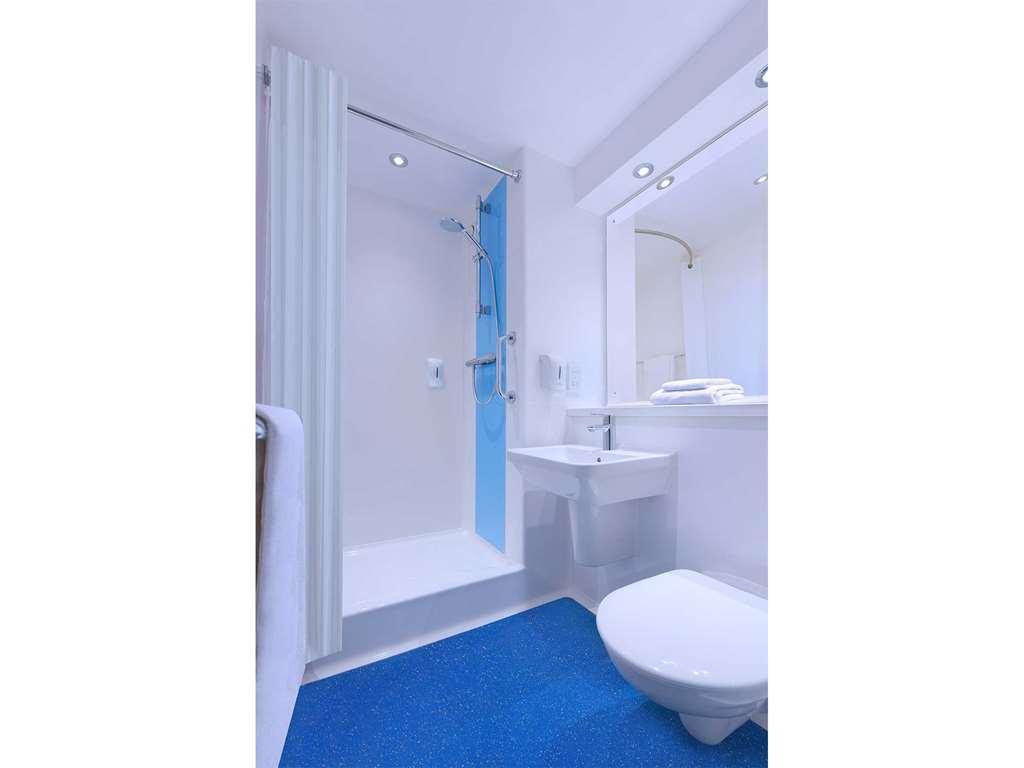 Travelodge London Finchley 部屋 写真